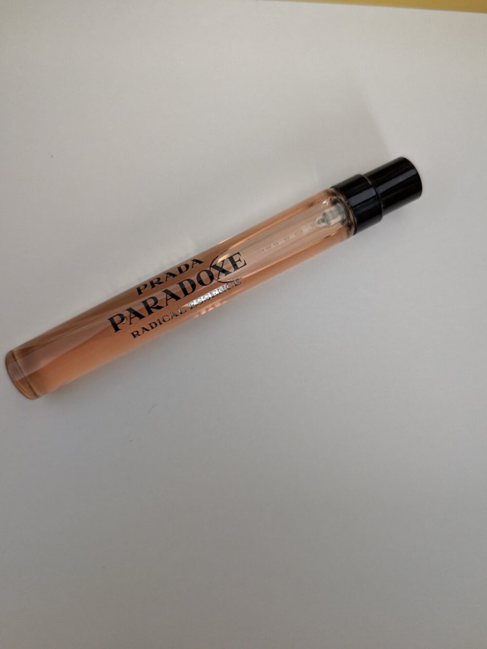 Prada paradoxe radical essence travel size